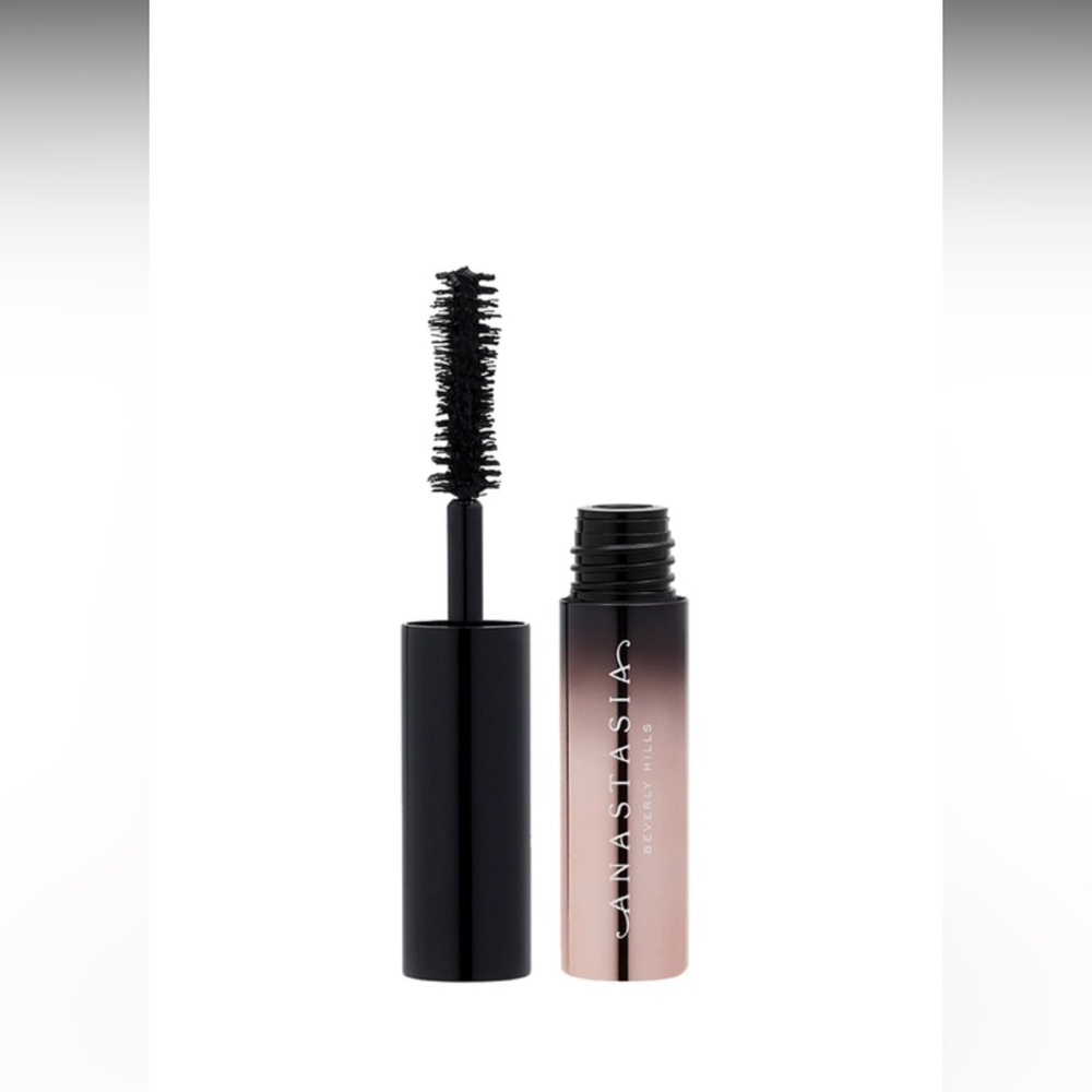 ANASTASIA BEVERLY HILLS
Lash Brag Mascara - Jet Black • 5ml